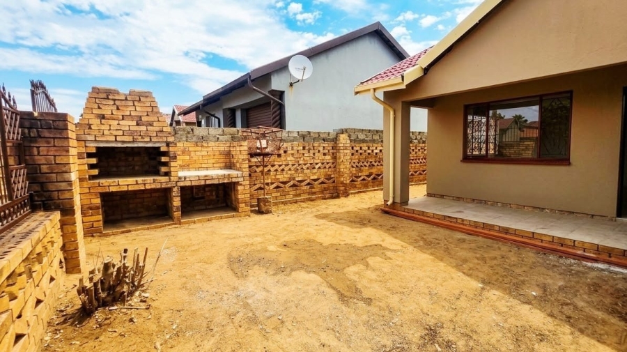 3 Bedroom Property for Sale in Tlhabane West North West
